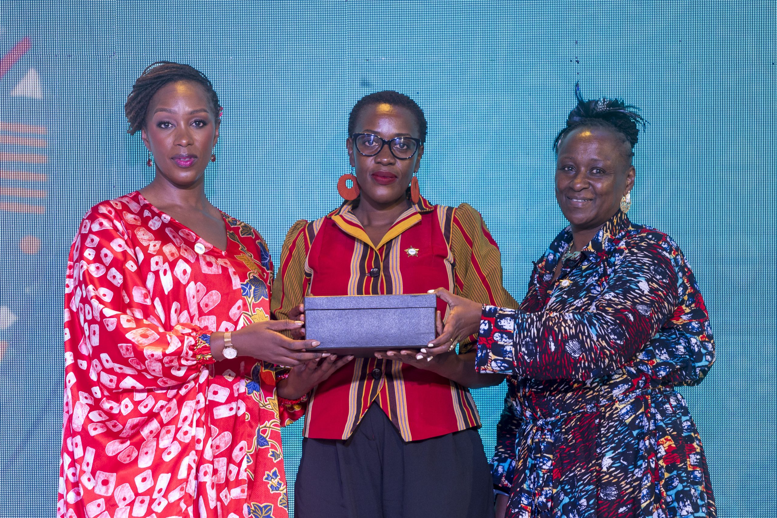 image_lorna_awarded_for_integrity